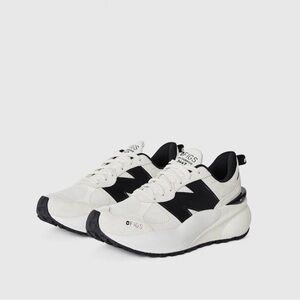 New Balance FIGS 3447 Women’s 6.5 White/Cream and Black Sneakers